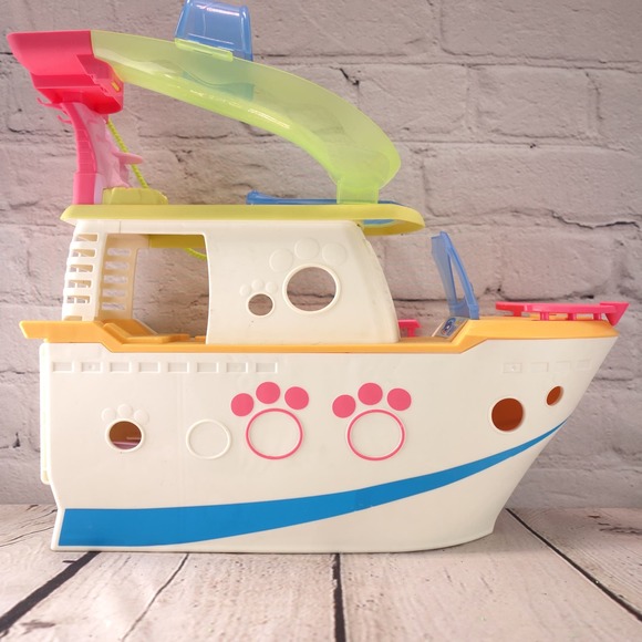 Hasbro Toys Hasbro The Littlest Pet Shop Cruise Ship Playset Toy